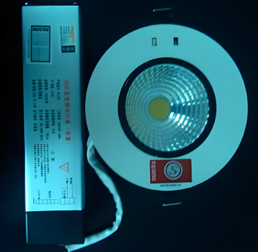 5 寸应�?LED �{�灯参数规格甉|��配置计算