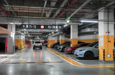 停�R场led灯管高光�?80lm/w-200lm/w